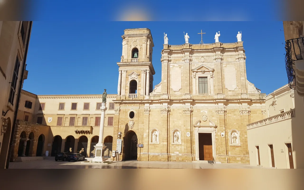 La Cattedrale di Brindisi in Piazza Duomo, punto di partenza della processione dei Santi Patroni
